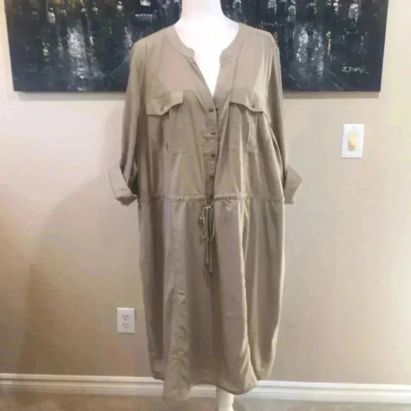 NWT Lane Bryant Tan Cargo Style Button Down  Front Pockets Snap Sleeves-26/28 - Picture 1 of 14
